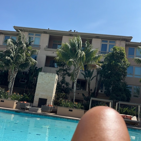 Meet your Posher, Heather - Picture 2 of 2